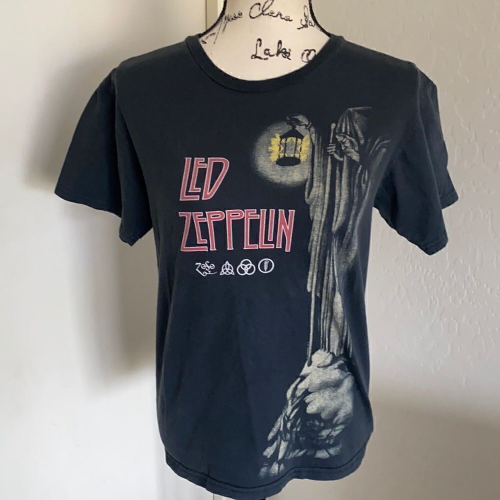 Led Zeppelin Band Faded Black Graphic T-Shirt Music Concert Festival